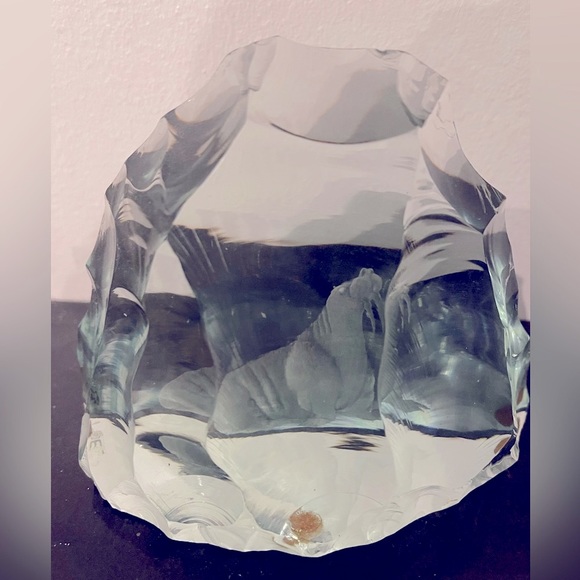 Rare Kosta Boda Iceberg Crystal ice Statue Etched Walrus V. Lindstrand